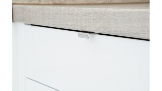 Griffleiste Nalbach Edelstahl fein geschliffen - 32 mm lang  vor weißem Hintergrund