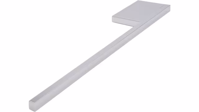Handtuchhalter Freilassing Aluminium chrom glänzend - 300 mm lang  vor weißem Hintergrund