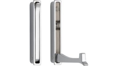 Klapparm Hude Druckguss chrom glänzend - 93 mm lang vor weißem Hintergrund