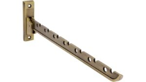 Klapparm Taunusstein Druckguss altmessingfarbig brüniert getrommelt - 330 mm lang  vor weißem Hintergrund