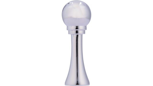 Haken Neunkirchen Druckguss chrom glänzend - 18 mm lang  vor weißem Hintergrund