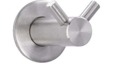 Haken Pocking Edelstahl fein geschliffen - 35 mm lang  vor weißem Hintergrund