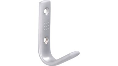 Haken Uetze Druckguss chrom matt - 70 mm lang vor weißem Hintergrund
