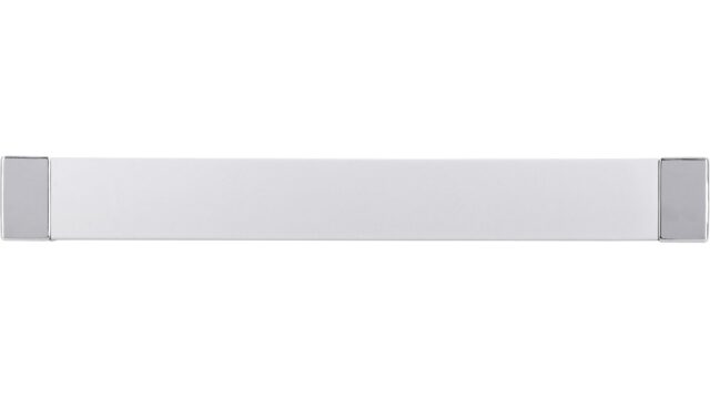 Griff Adendorf Aluminium - Kunststoff silber natur matt galvanisiert chrom glänzend - 172 mm lang  vor weißem Hintergrund