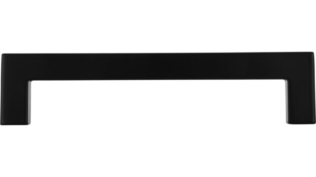 Griff Anröchte Druckguss schwarz matt pulverbeschichtet - 140 mm lang  vor weißem Hintergrund