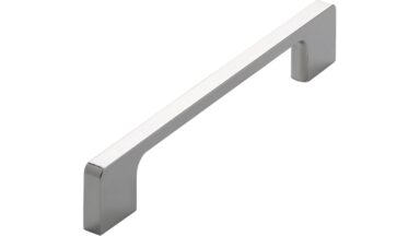 Griff Bad-Reichenhall Druckguss chrom glänzend - 172 mm lang vor weißem Hintergrund