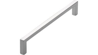 Griff Bruckmühl Druckguss chrom glänzend - 168 mm lang vor weißem Hintergrund