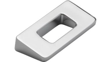 Griff Burgkirchen Druckguss chrom glänzend - 54 mm lang vor weißem Hintergrund