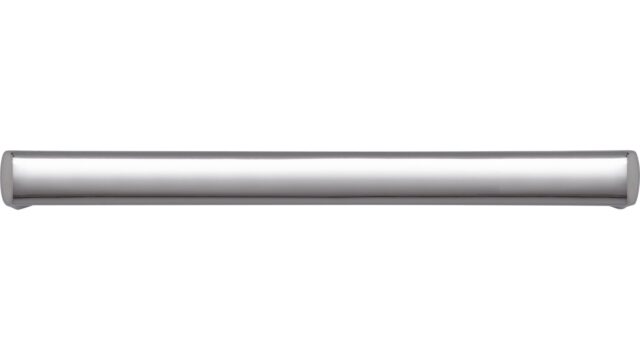 Griff Dieburg Druckguss chrom glänzend - 104 mm lang  vor weißem Hintergrund