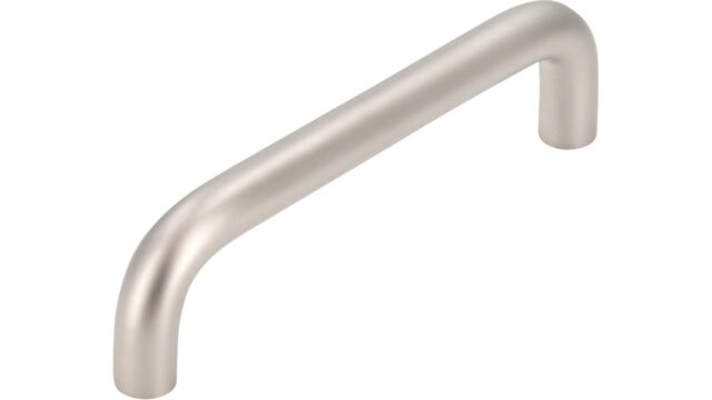 Griff Eckental Stahl matt vernickelt - 106 mm lang vor weißem Hintergrund