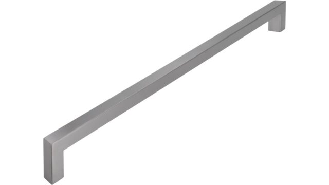 Griff Friedeburg Edelstahl fein geschliffen - 332 mm lang  vor weißem Hintergrund