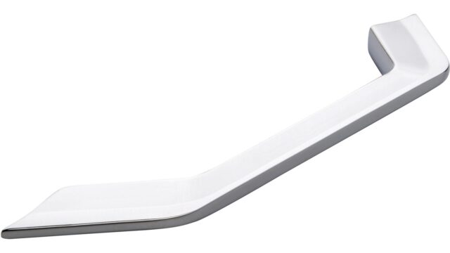 Griff Genthin Druckguss chrom glänzend - 210 mm lang  vor weißem Hintergrund