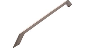 Griff Genthin Druckguss vernickelt feingeschliffen - 370 mm lang  vor weißem Hintergrund