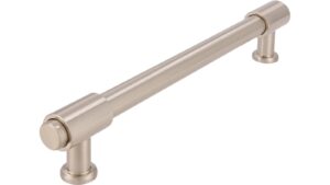 Griff Kloster Lehnin Druckguss vernickelt feingeschliffen - 184 mm lang vor weißem Hintergrund