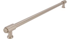 Griff Kloster Lehnin Druckguss vernickelt feingeschliffen - 337 mm lang vor weißem Hintergrund