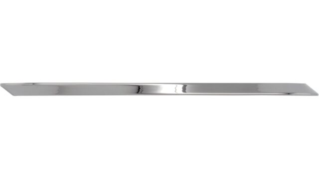 Griff Kraichtal Druckguss chrom glänzend - 202 mm lang  vor weißem Hintergrund