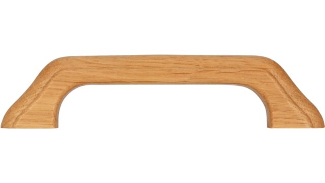 Griff Krumbach Holz eiche natur lackiert - 120 mm lang  vor weißem Hintergrund