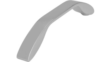 Griff Lauterbach Druckguss chrom glänzend - 145 mm lang vor weißem Hintergrund