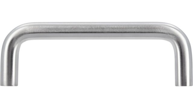 Griff Lemgo Edelstahl fein geschliffen - 106 mm lang  vor weißem Hintergrund