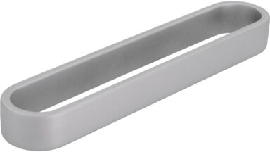 Griff Luckenwalde Druckguss alufarbig pulverbeschichtet - 140 mm lang  vor weißem Hintergrund