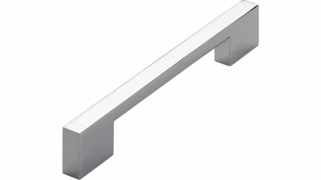 Griff Pohlheim Druckguss chrom glänzend - 184 mm lang  vor weißem Hintergrund