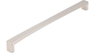 Griff Puchheim Druckguss vernickelt feingeschliffen - 232 mm lang vor weißem Hintergrund