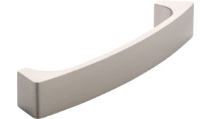 Moebelgriff-Rees-nickel-Zinkdruckguss-laenge-148-630916-seitlich Griff Rees Druckguss vernickelt feingeschliffen - 148 mm lang vor weißem Hintergrund