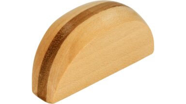 Griff Scharbeutz Holz ahorn natur lackiert nussbaum natur lackiert - 40 mm lang  vor weißem Hintergrund