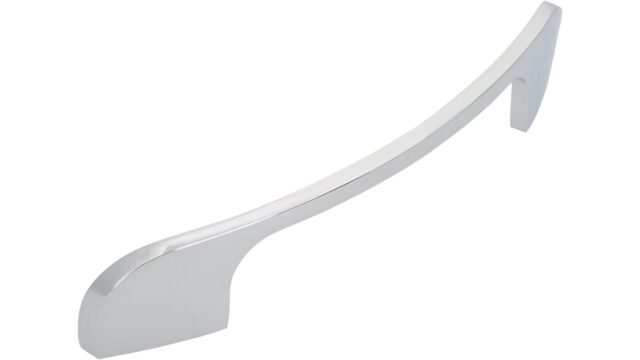 Griff Schiffweiler Druckguss chrom glänzend - 178 mm lang vor weißem Hintergrund