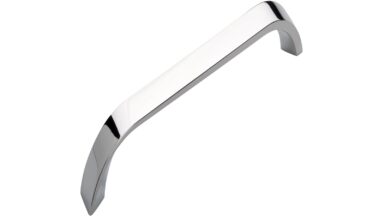 Griff Steinbach Druckguss chrom glänzend - 188 mm lang vor weißem Hintergrund