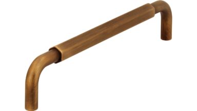 Griff Stollberg Druckguss messing schwarz gebürstet - 168 mm lang vor weißem Hintergrund
