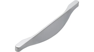 Griff Unterföhring Druckguss chrom glänzend - 185 mm lang vor weißem Hintergrund