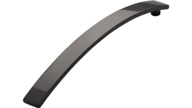 Griff Uslar Druckguss Schwarz chrom - 180 mm lang vor weißem Hintergrund