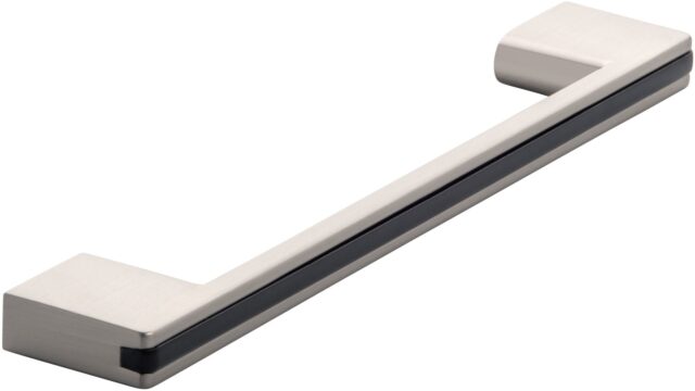 Griff + Einlage Claustal-Zellerfeld Druckguss - Kunststoff vernickelt feingeschliffen schwarz - 168 mm lang  vor weißem Hintergrund
