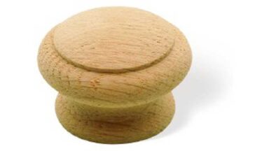 Knopf Bad-Dürrenberg Holz - eiche roh - 44 mm lang  vor weißem Hintergrund