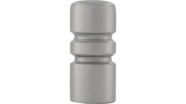Knopf Bückeburg Druckguss alufarbig pulverbeschichtet - 12 mm lang  vor weißem Hintergrund