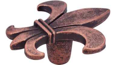 Knopf Fürstenfeldbruck Druckguss kupferfarbig brüniert - 48 mm lang vor weißem Hintergrund