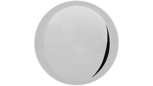 Knopf Hilden Druckguss chrom glänzend - 18 mm lang  vor weißem Hintergrund