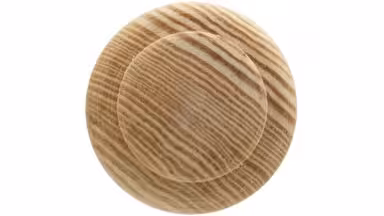 Knopf Jork Holz kiefer roh - 30 mm lang  vor weißem Hintergrund