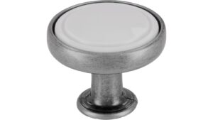 Knopf Michelstadt Druckguss - Kunststoff altsilberfarbig weiß - 30 mm lang  vor weißem Hintergrund