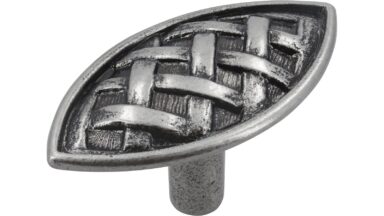 Knopf Wolfen Druckguss altsilberfarbig - 65 mm lang vor weißem Hintergrund