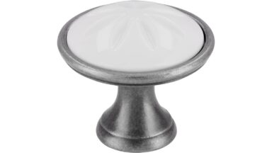 Knopf + Einlage Selb Druckguss - Kunststoff zinnfarbig weiß - 34 mm lang vor weißem Hintergrund