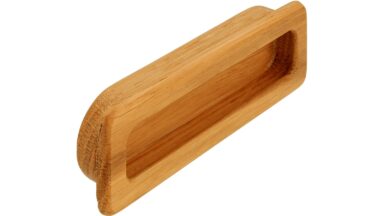 Muschel Kall Holz eiche natur lackiert - 110 mm lang  vor weißem Hintergrund