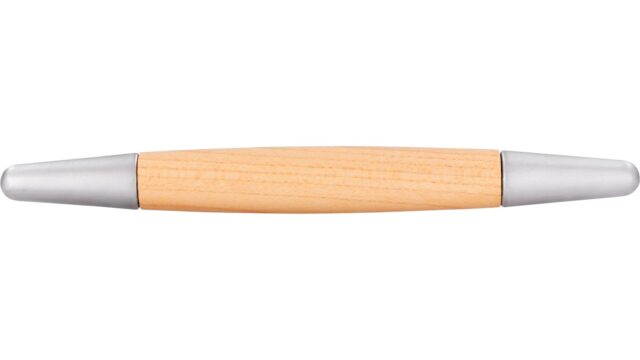 Stangengriff München Holz - Druckguss ahorn natur lackiert chrom matt - 134 mm lang  vor weißem Hintergrund