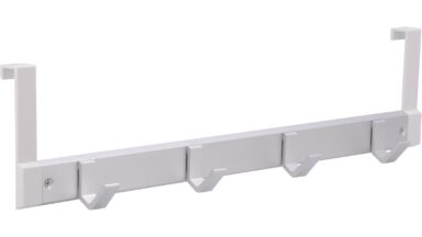 Türgarderobe Wangerland Aluminium - Kunststoff silber natur matt weiß - 486 mm lang vor weißem Hintergrund