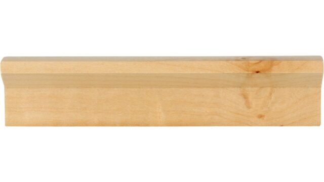 Griffleiste Zetel2 Holz ahorn natur lackiert nussbaum natur lackiert - 96 mm lang  vor weißem Hintergrund