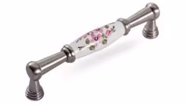 Griff Gräfenhainichen Zamak Porzellan satin weiß Blumen pink grün - 144 mm lang vor weißem Hintergrund