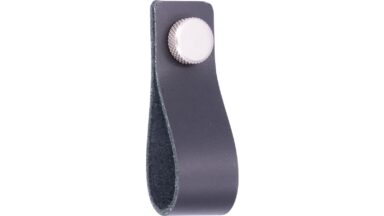 Knopf Asperg Aluminium - Echtleder schwarz edelstahleffekt - 76 mm lang  vor weißem Hintergrund