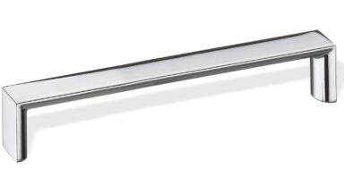 Design-Bügelgriff Filderstadt Zamak verchromt poliert - 392 mm lang  vor weißem Hintergrund