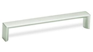 Design-Bügelgriff Filderstadt Zamak edelstahlfinish - 72 mm lang  vor weißem Hintergrund